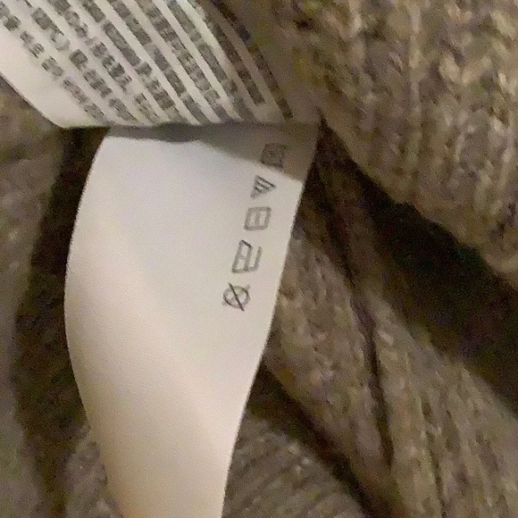 Abercrombie & Fitch Gray Cardigan Sweater - Picture 9 of 9